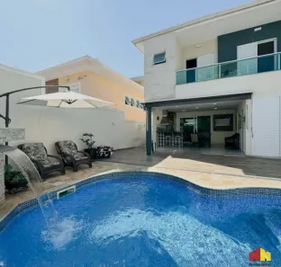 Sobrado com 4 Quartos à venda, 335m² no Cidade Parquelandia, Mogi das Cruzes