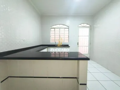 Sobrado com 3 Quartos para alugar, 135m² no Jardim Moreira, Guarulhos
