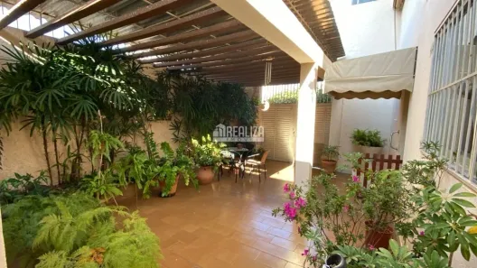 Casa com 4 Quartos à venda, 165m² no São Sebastião, Uberaba