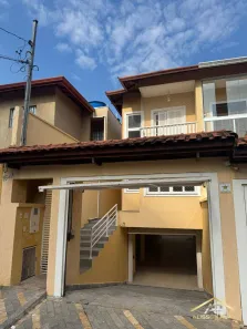 Sobrado com 3 Quartos à venda, 199m² no Vila Yara, Osasco