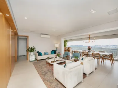 Apartamento com 3 Quartos à venda, 171m² no Jardim Arpoador, São Paulo