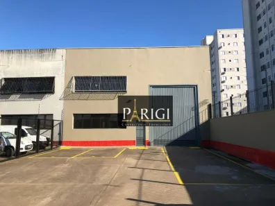 Galpão/Depósito/Armazém para venda ou aluguel, 740m² no Humaitá, Porto Alegre