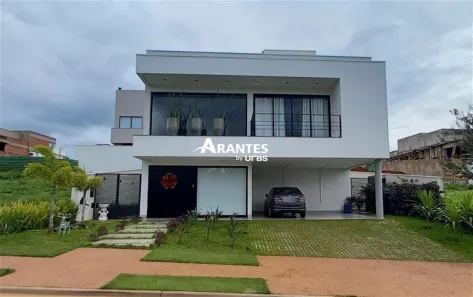 Casa de Condomínio com 3 Quartos à venda, 304m² no Granja Marileusa, Uberlândia