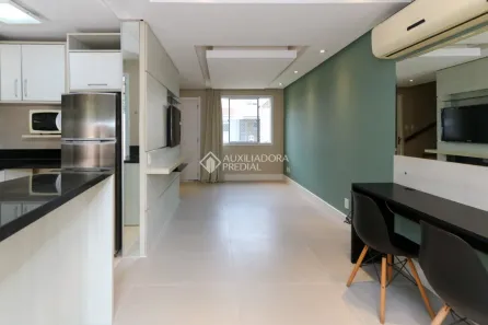 Casa de Condomínio com 2 Quartos para alugar, 70m² no Marechal Rondon, Canoas