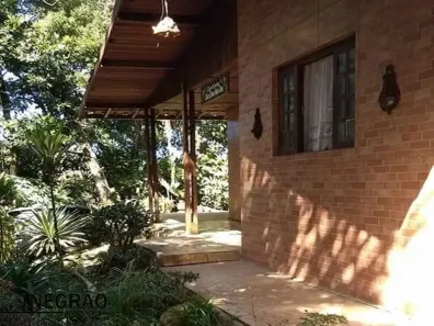 Fazenda/Sítio com 3 Quartos à venda, 180m² no VIA DUTRA, Santo Antônio do Pinhal