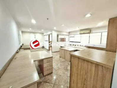 Sala Comercial à venda, 67m² no Centro, Santo André