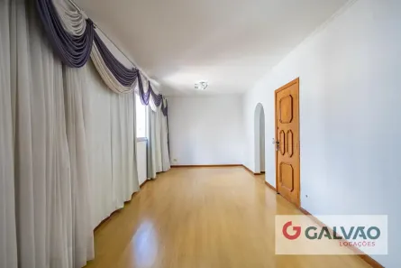 Apartamento com 3 Quartos para alugar, 124m² no Centro, Curitiba