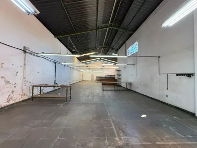 Galpão/Depósito/Armazém para alugar, 425m² no Novo Boa Vista, Contagem