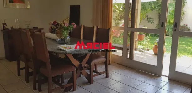 Sobrado com 4 Quartos à venda, 332m² no Jardim das Colinas, São José dos Campos