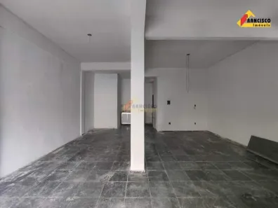 Ponto Comercial para alugar, 80m² no Centro, Divinópolis