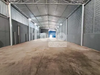 Galpão/Depósito/Armazém para alugar, 411m² no Nossa Senhora das Graças, Uberlândia