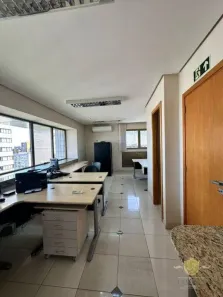 Sala Comercial à venda, 100m² no Rio Branco, Porto Alegre