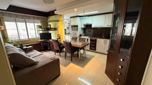Apartamento com 2 Quartos para alugar, 75m² no Cidade Baixa, Porto Alegre