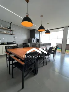 Sobrado com 4 Quartos à venda, 143m² no Jardim Patrícia, Uberlândia