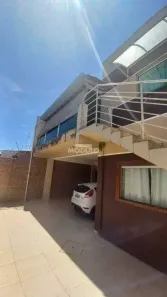 Casa com 5 Quartos à venda, 320m² no Planalto, Uberlândia