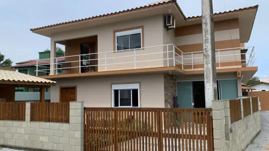 Casa com 2 Quartos para alugar, 70m² no Palhocinha, Garopaba