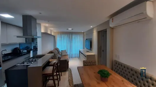 Apartamento com 3 Quartos para alugar, 98m² no Jurerê, Florianópolis