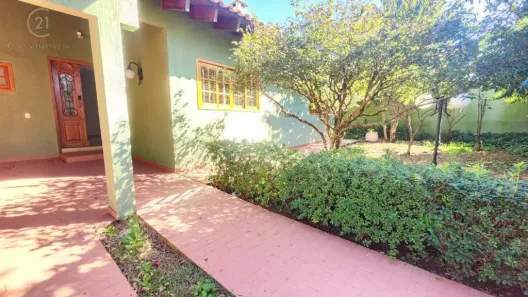 Casa com 5 Quartos para alugar, 340m² no Bela Suiça, Londrina
