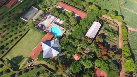 Fazenda/Sítio com 5 Quartos à venda, 10m² no Centro, Manduri