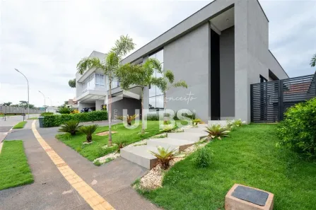 Casa de Condomínio com 4 Quartos à venda, 232m² no Residencial Goiânia Golfe Clube, Goiânia