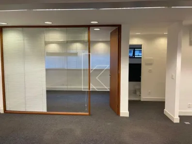 Sala Comercial para venda ou aluguel, 155m² no Vila Olímpia, São Paulo