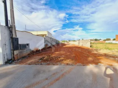 Lote/Terreno à venda, 500m² no Vila Prado, São Carlos