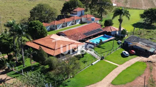 Fazenda/Sítio com 11 Quartos à venda, 2000m² no , Caturaí