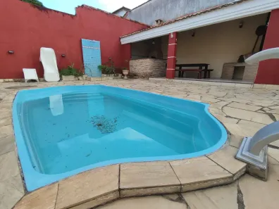 Casa de Condomínio com 4 Quartos para alugar, 200m² no São Marcos, Macaé