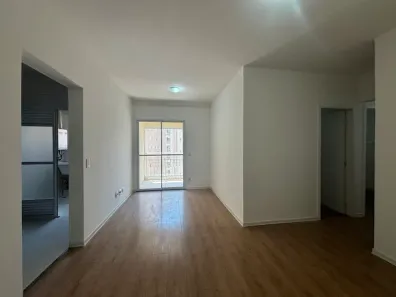 Apartamento com 3 Quartos para alugar, 76m² no Jardim Tupanci, Barueri