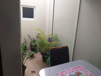 Casa de Condomínio com 3 Quartos para alugar, 185m² no Heimtal, Londrina