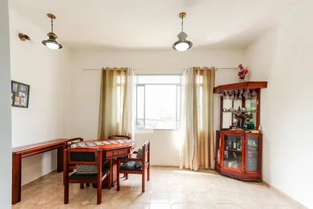 Casa com 5 Quartos à venda, 250m² no Vila Pirajussara, São Paulo