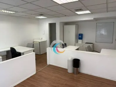 Sala Comercial à venda, 31m² no Vila Olímpia, São Paulo