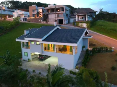 Casa com 4 Quartos à venda, 250m² no CENTRO, Guabiruba