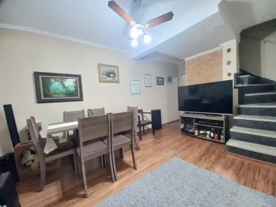 Sobrado com 2 Quartos à venda, 83m² no Vila Valença, São Vicente