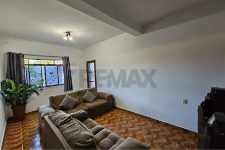 Sobrado com 5 Quartos à venda, 200m² no Jardim Ipê Pinheiro, Mogi Guaçu