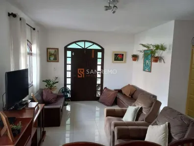 Casa com 5 Quartos para alugar, 218m² no Campinas, São José