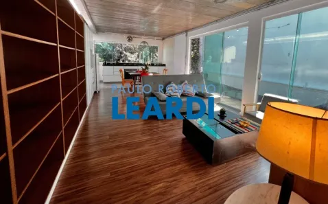 Sobrado com 2 Quartos à venda, 100m² no Vila Madalena, São Paulo