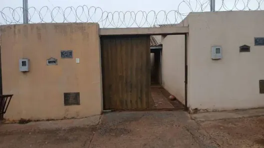 Casa com 2 Quartos à venda, 68m² no Jardim Europa, Itumbiara