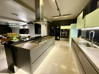 Casa de Condomínio com 3 Quartos à venda, 350m² no Ponta Negra, Manaus