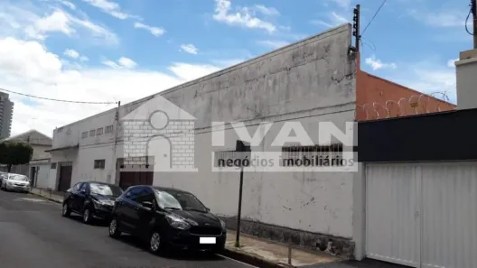 Galpão/Depósito/Armazém à venda, 1142m² no Osvaldo Rezende, Uberlândia