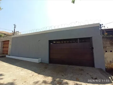 Casa com 3 Quartos para alugar, 180m² no Serrano, Belo Horizonte