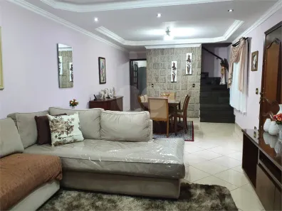 Sobrado com 3 Quartos à venda, 126m² no Jardim Cliper, São Paulo