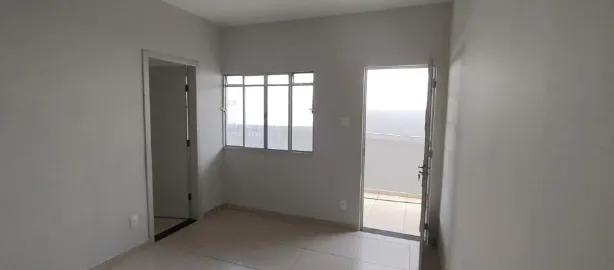 Casa com 2 Quartos para alugar, 60m² no Santa Efigênia, Belo Horizonte