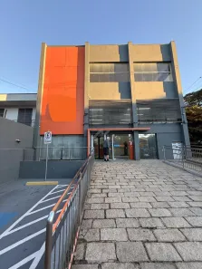 Prédio Comercial com 3 Quartos para alugar, 550m² no Sousas, Campinas