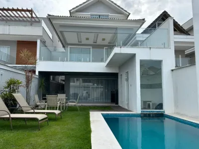 Casa de Condomínio com 3 Quartos para alugar, 380m² no Recreio dos Bandeirantes, Rio de Janeiro