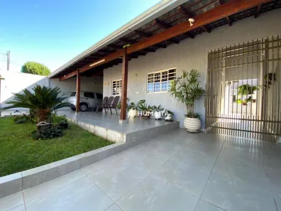 Casa com 3 Quartos à venda, 215m² no Leonor, Londrina