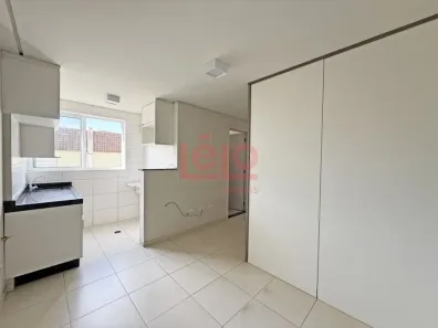 Apartamento com 1 Quarto para alugar, 27m² no Zona 07, Maringá