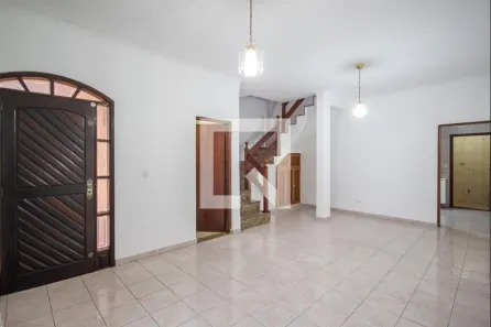 Casa com 3 Quartos à venda, 220m² no Jardim das Flores, Osasco