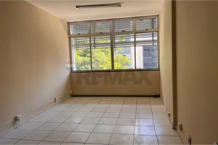 Sala Comercial para alugar, 54m² no Centro, Juiz de Fora