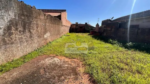 Casa com 2 Quartos à venda, 75m² no Nossa Senhora da Abadia, Uberaba
